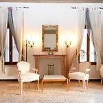 דירה Luxury House Canal View, Terrace
