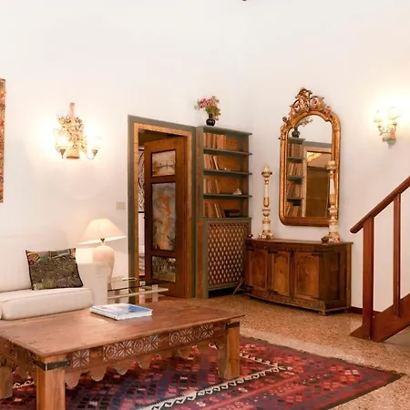 דירה Luxury House Canal View, Terrace *
