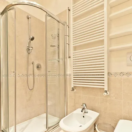 Daire Luxury House Canal View, Terrace Venedik